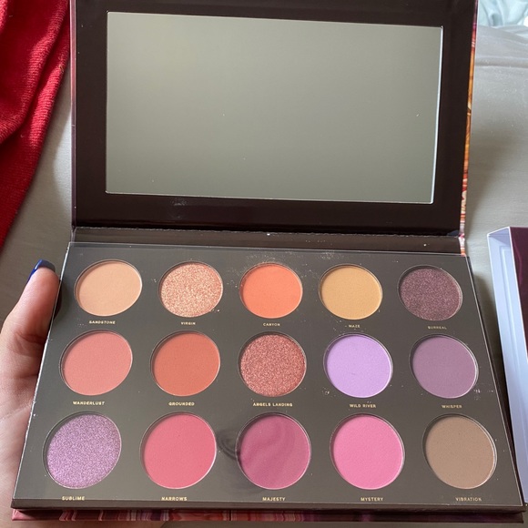 hipdot Other - NWT Hipdot Eyeshadow Palatte